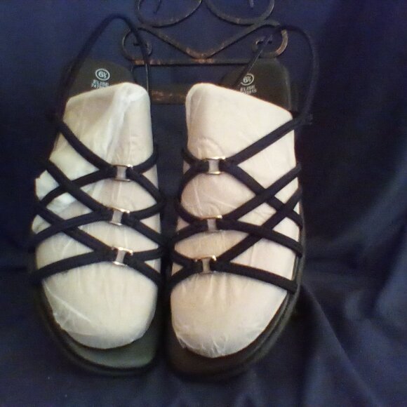 White Stag Sandals - Picture 5 of 6